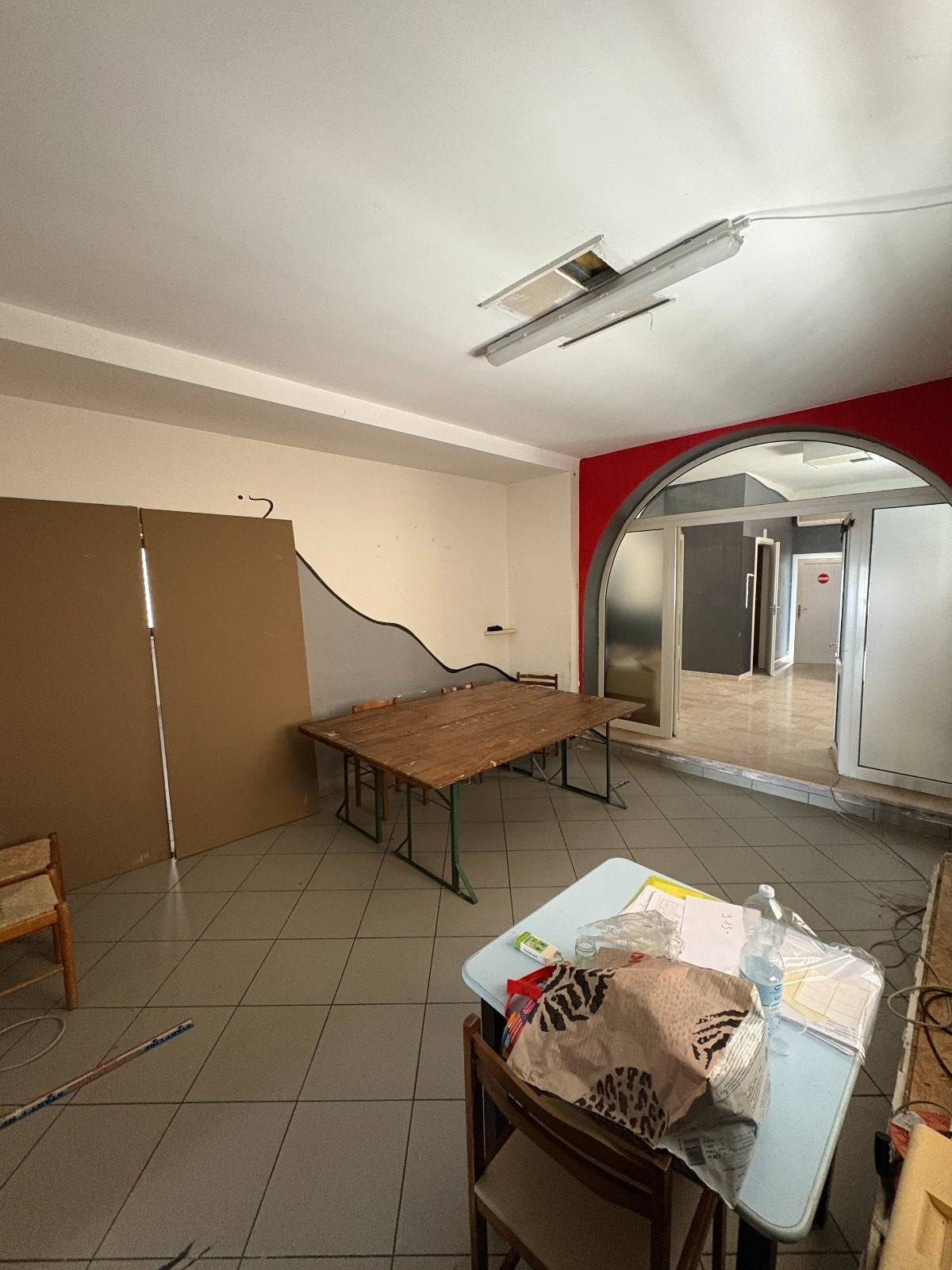 Locale commerciale in vendita a Assisi, Tordandrea