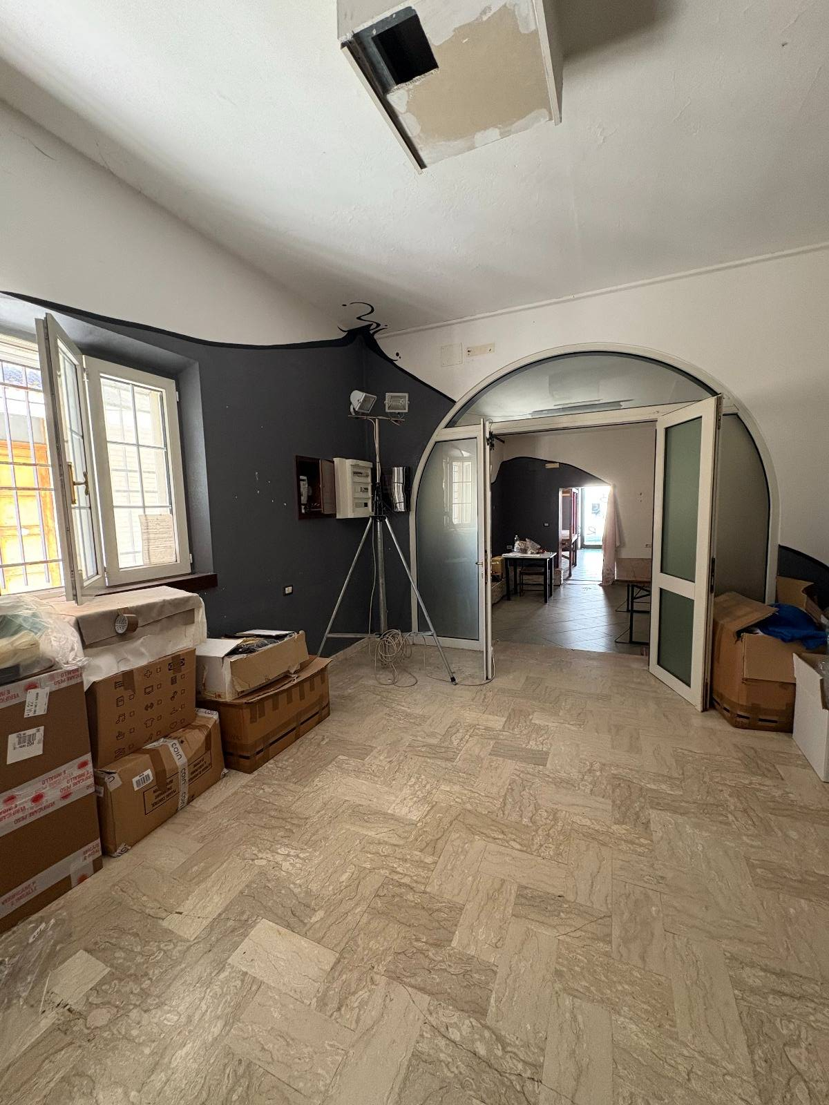 Locale commerciale in vendita a Assisi, Tordandrea