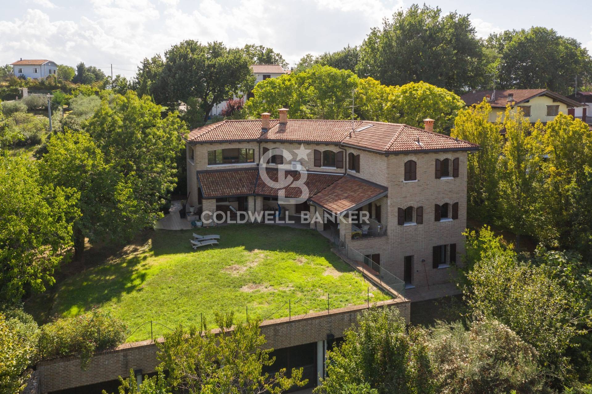 Villa in vendita a Montefiore Conca