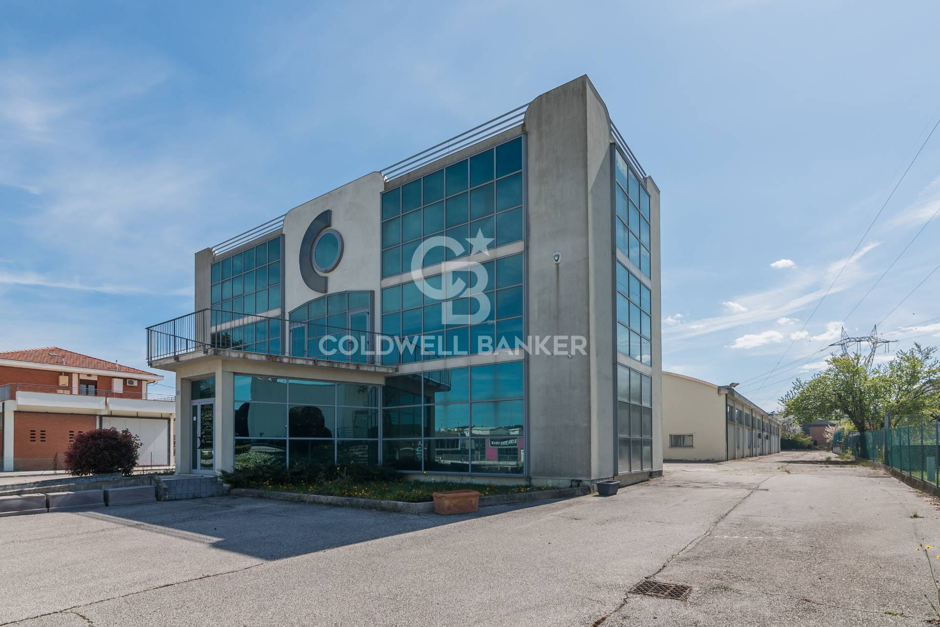 Edificio Direzionale in vendita a Coriano, Cerasolo
