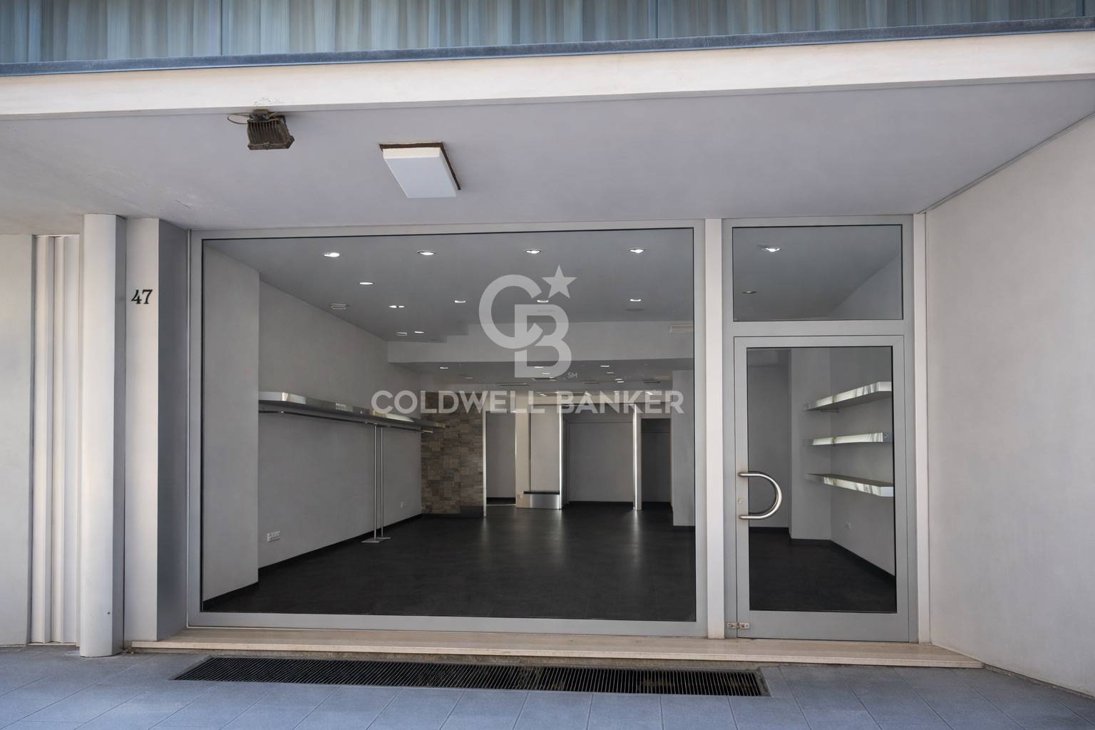 Negozio in vendita a Rimini, Centro storico