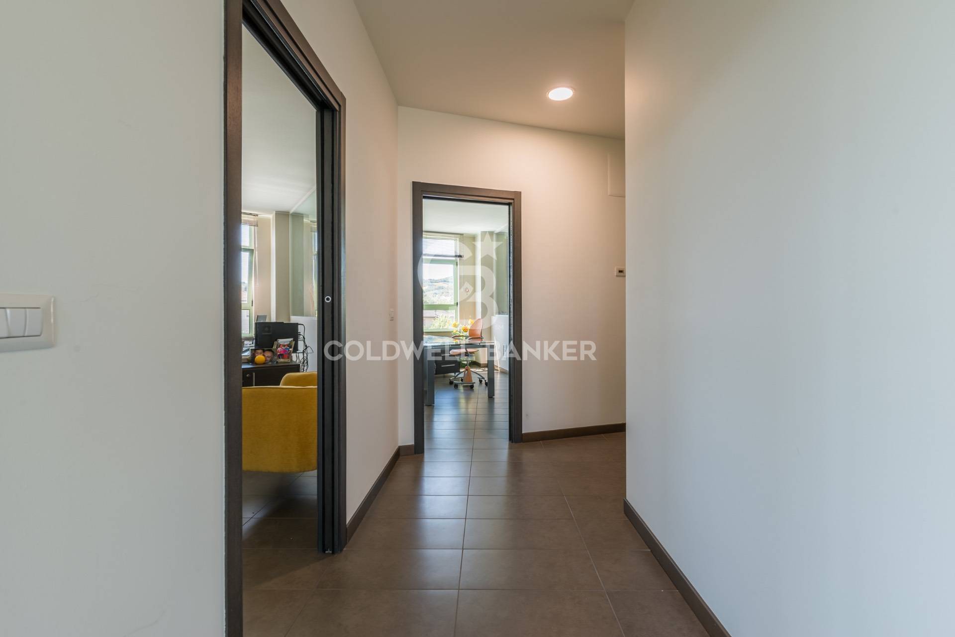 Ufficio in vendita a Verucchio, Villa Verucchio