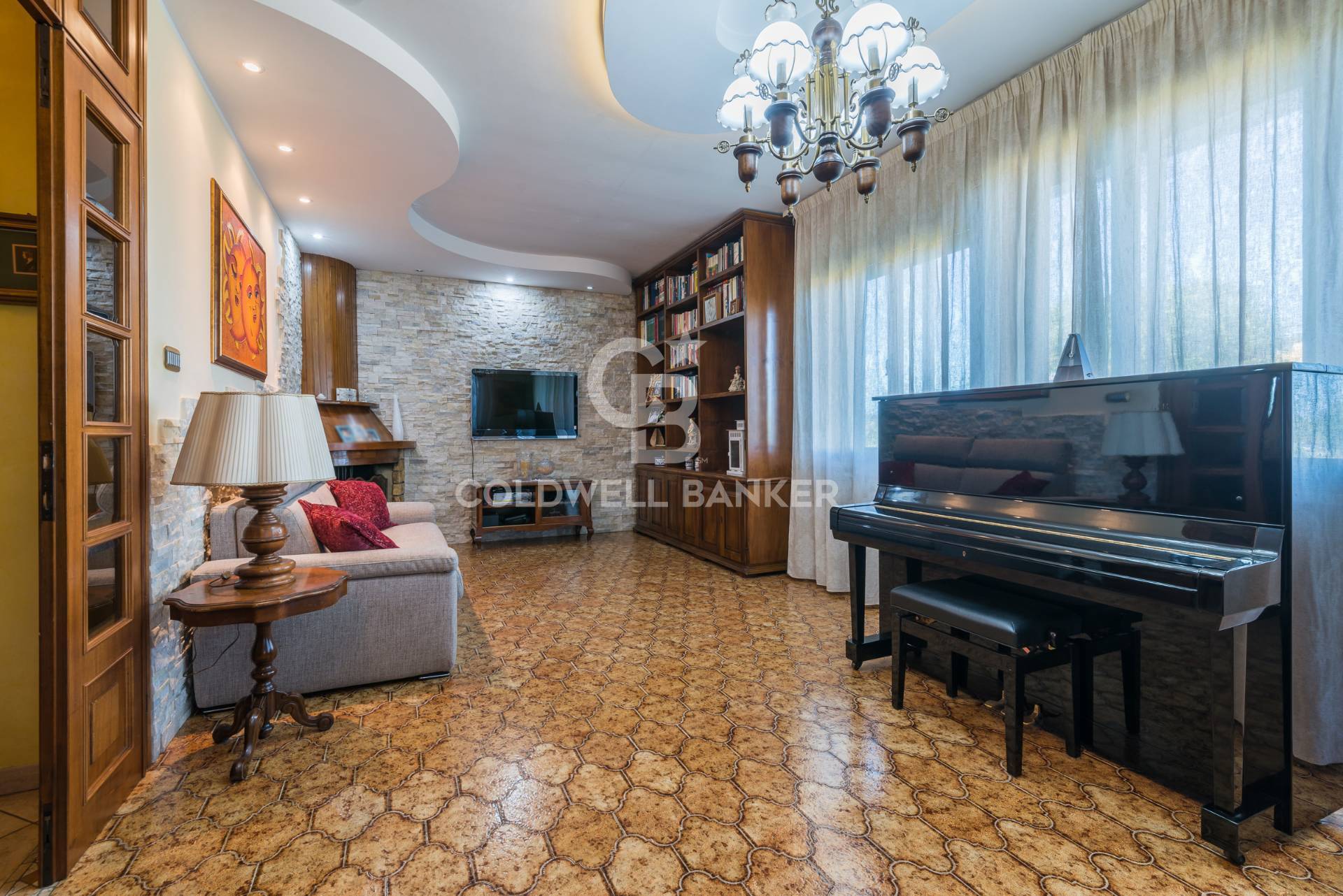 Porzione villa in vendita a Rimini, Via Montescudo
