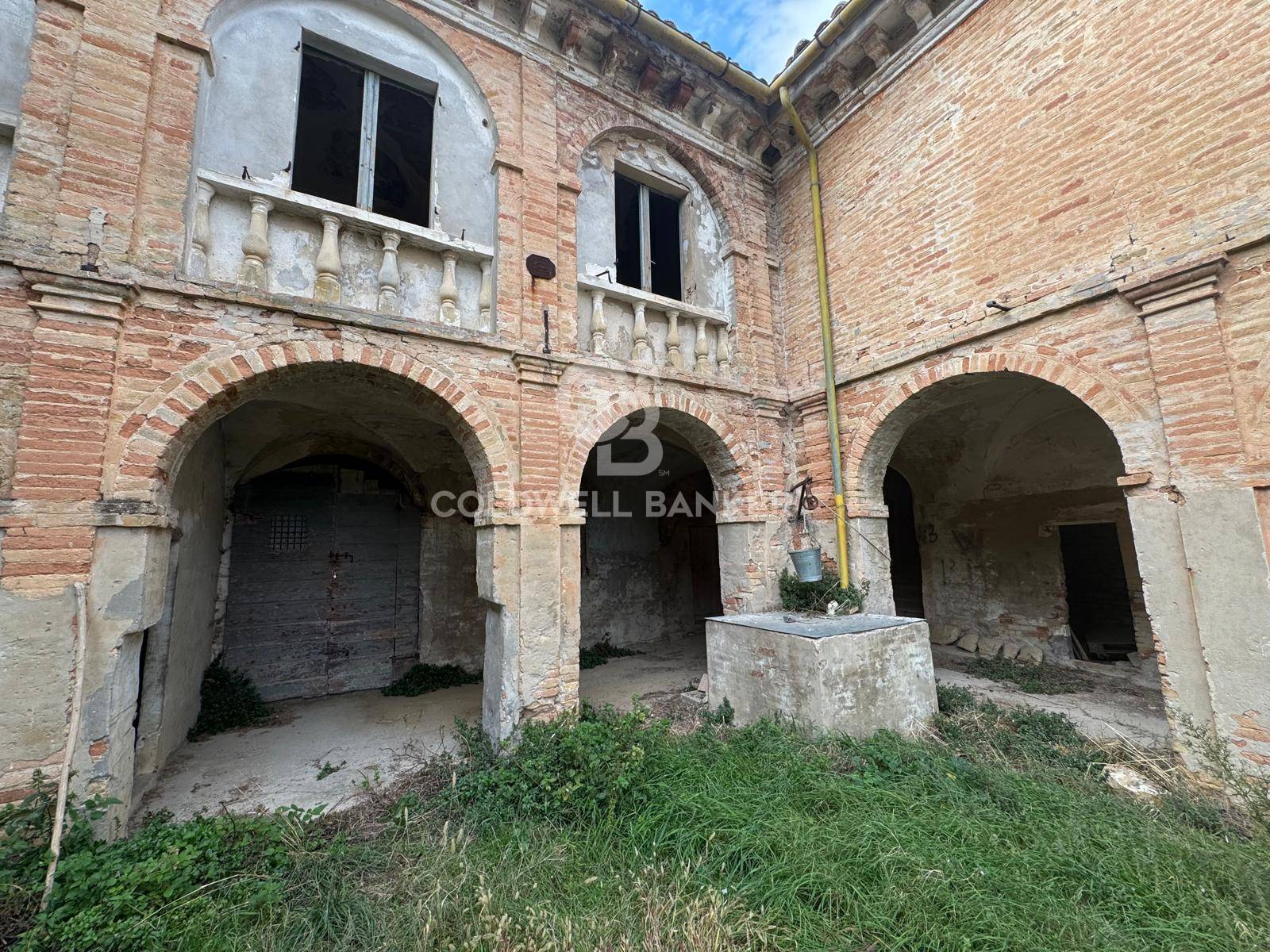 Rustico/Casale/Corte in vendita a Pesaro