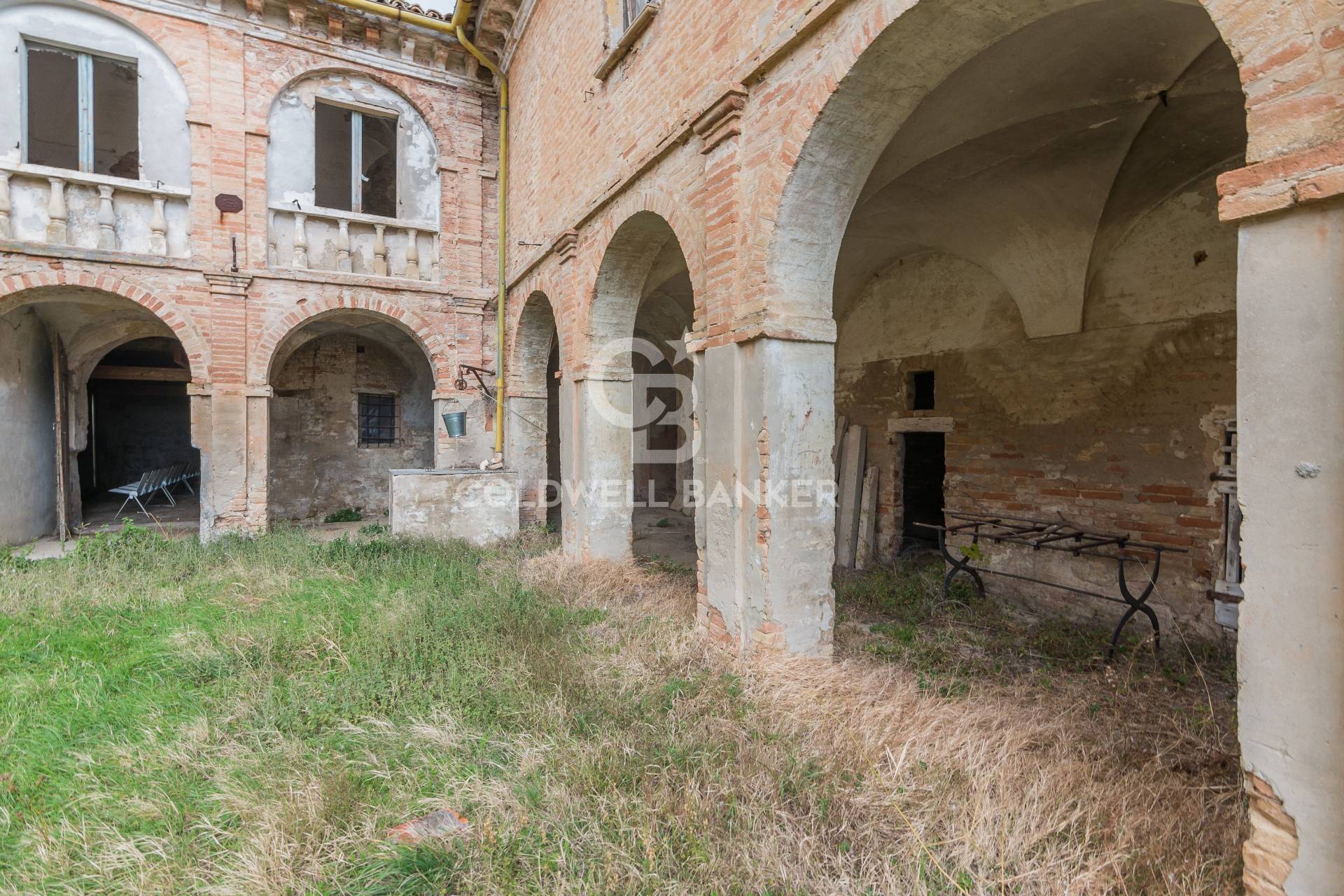 Rustico/Casale/Corte in vendita a Pesaro