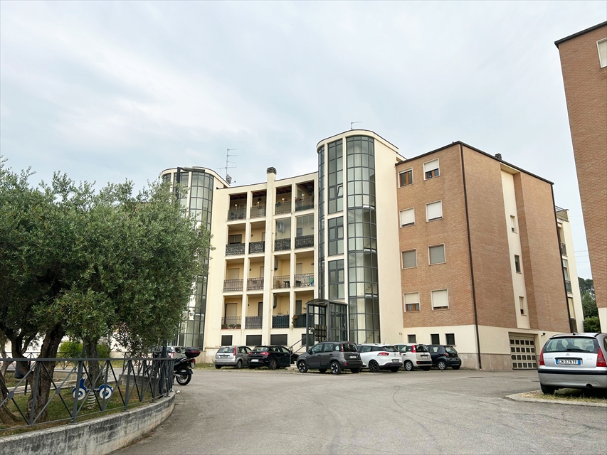 Quadrilocale in vendita in via per brecciarola 108, Casalincontrada
