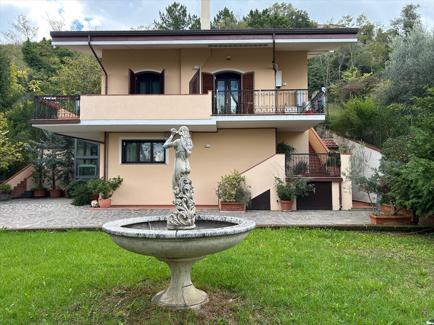 Casa indipendente con giardino in via perugia 6, San Giovanni Teatino