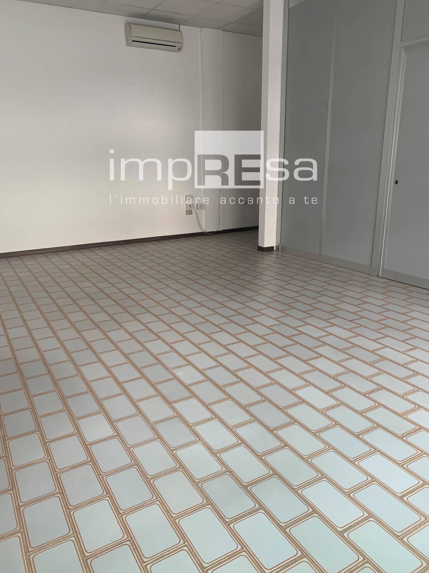 Negozio in vendita a Martellago