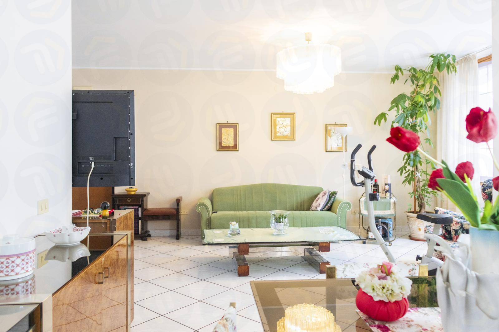 Appartamento in vendita a Corbara