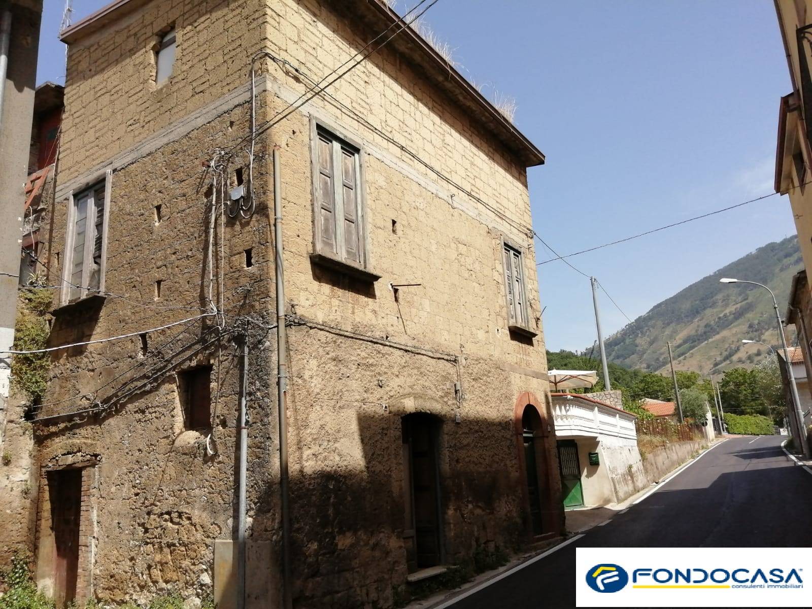 Casa semindipendente in vendita a Mercato San Severino