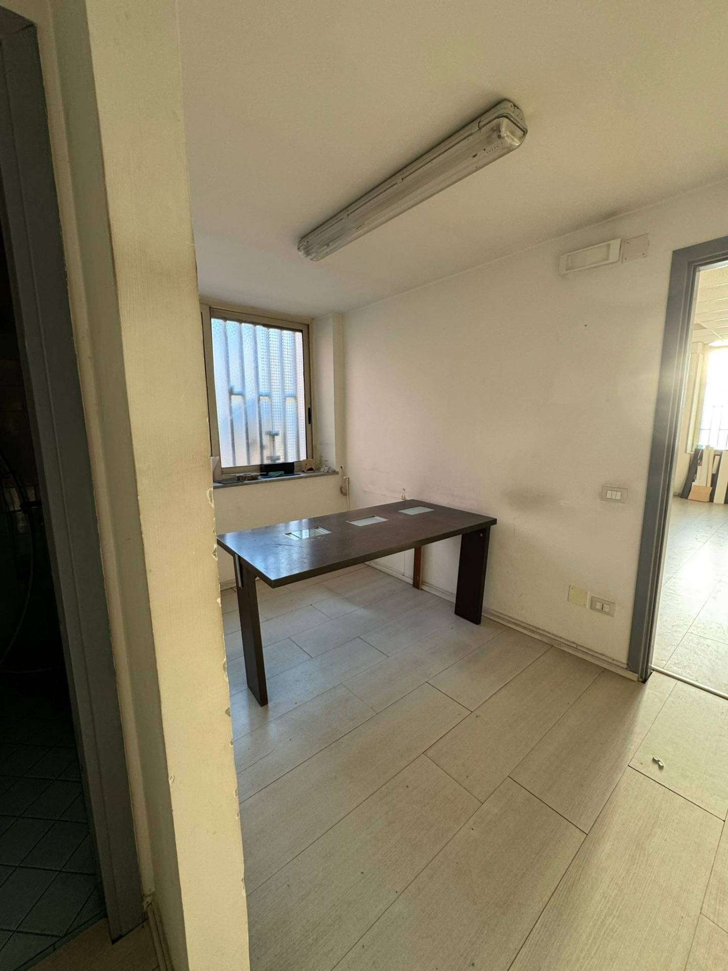 Locale commerciale in vendita a Nocera Inferiore