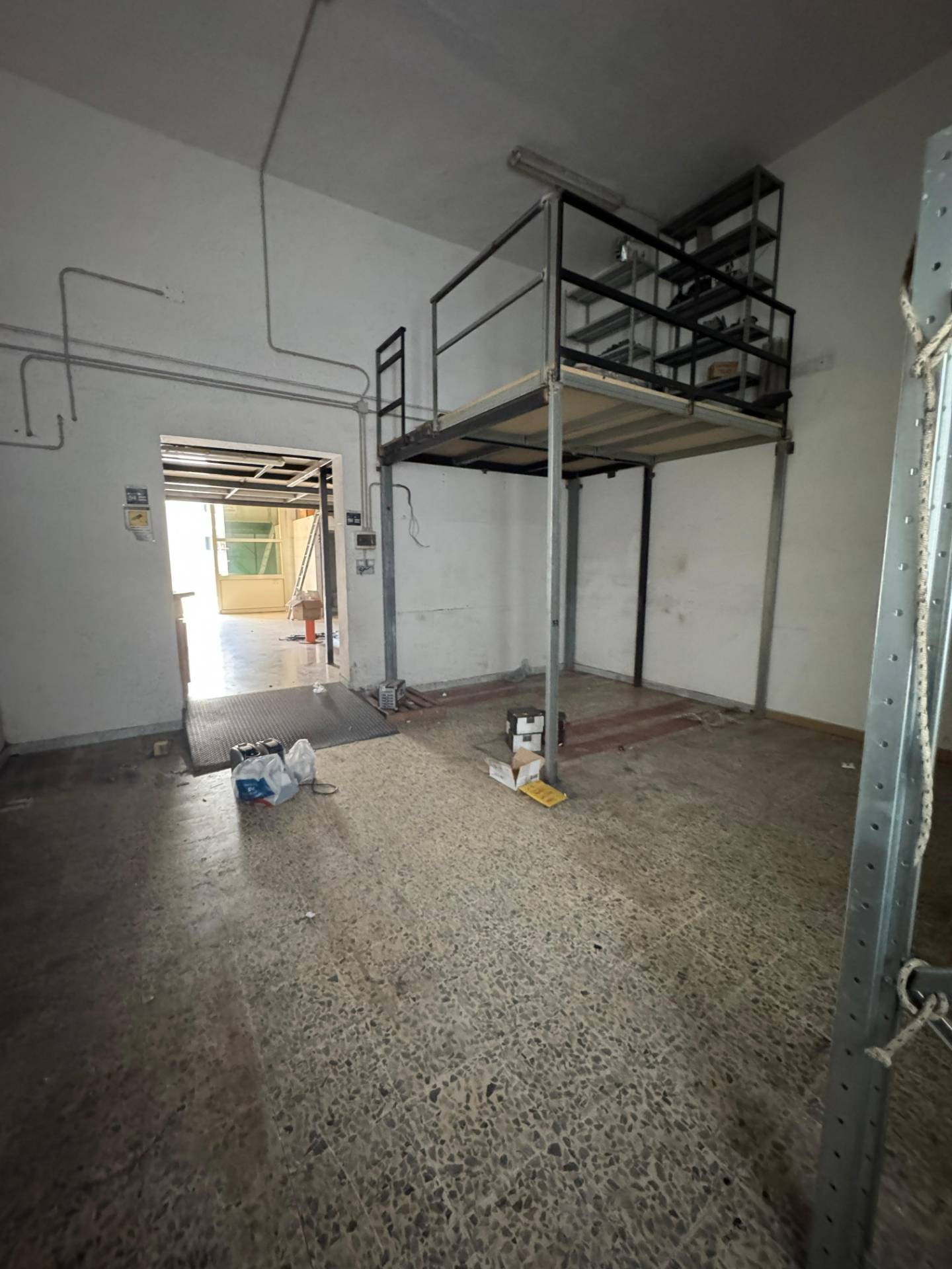 Magazzino in affitto a Pagani