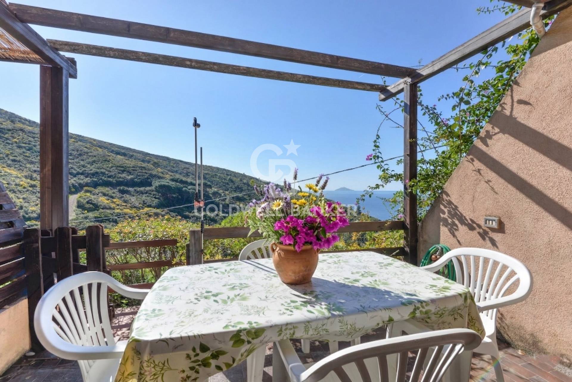 Appartamento in vendita a Campo nell'Elba