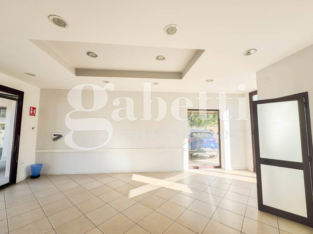 Negozio in affitto a San Marcellino