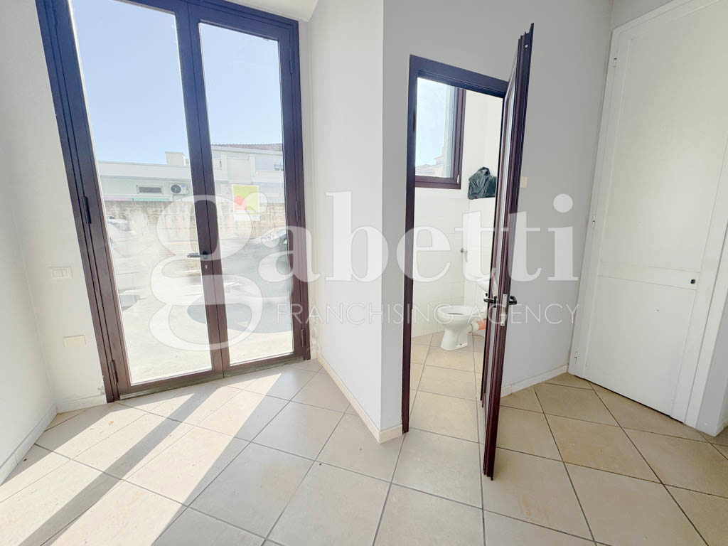 Negozio in affitto a San Marcellino