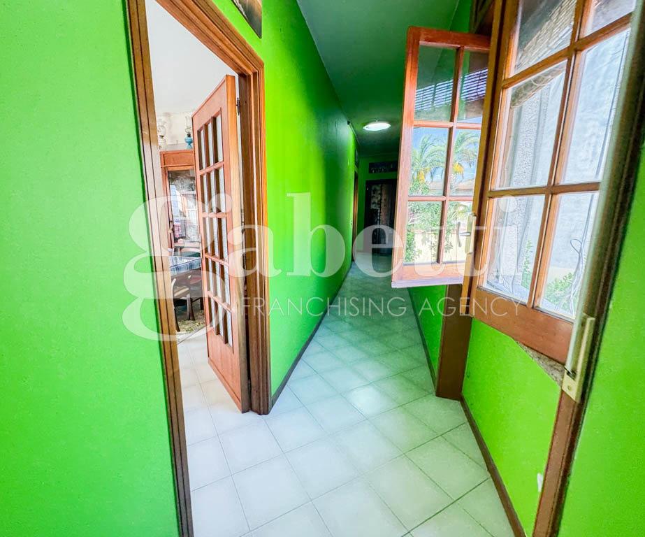 Casa indipendente in vendita a Villa di Briano