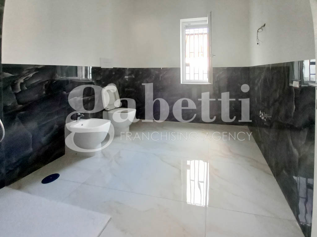 Villa con giardino a Trentola-Ducenta