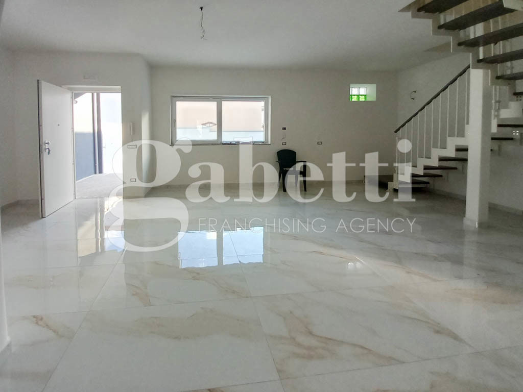 Villa con giardino a Trentola-Ducenta