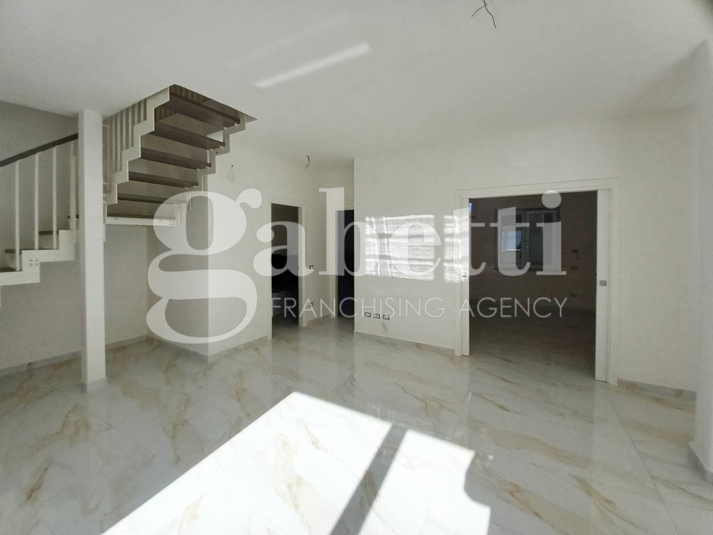 Villa con giardino a Trentola-Ducenta