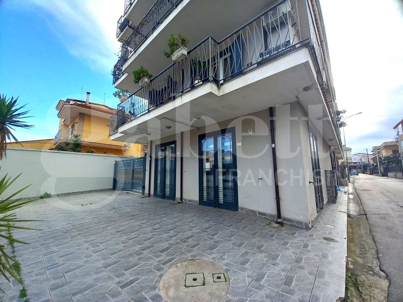 Negozio in affitto a Trentola-Ducenta