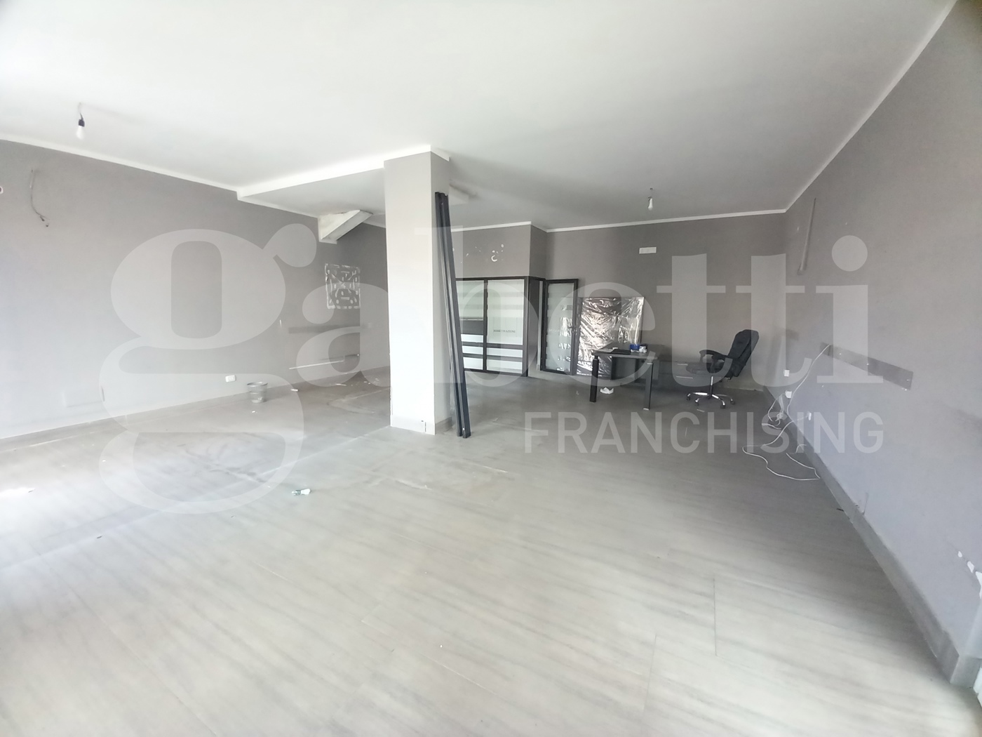 Negozio in affitto a Trentola-Ducenta