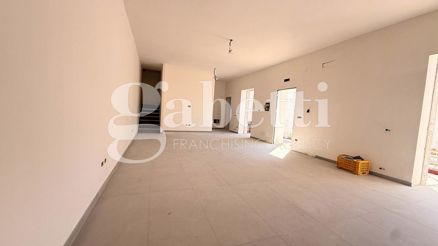 Villa con giardino a Trentola-Ducenta