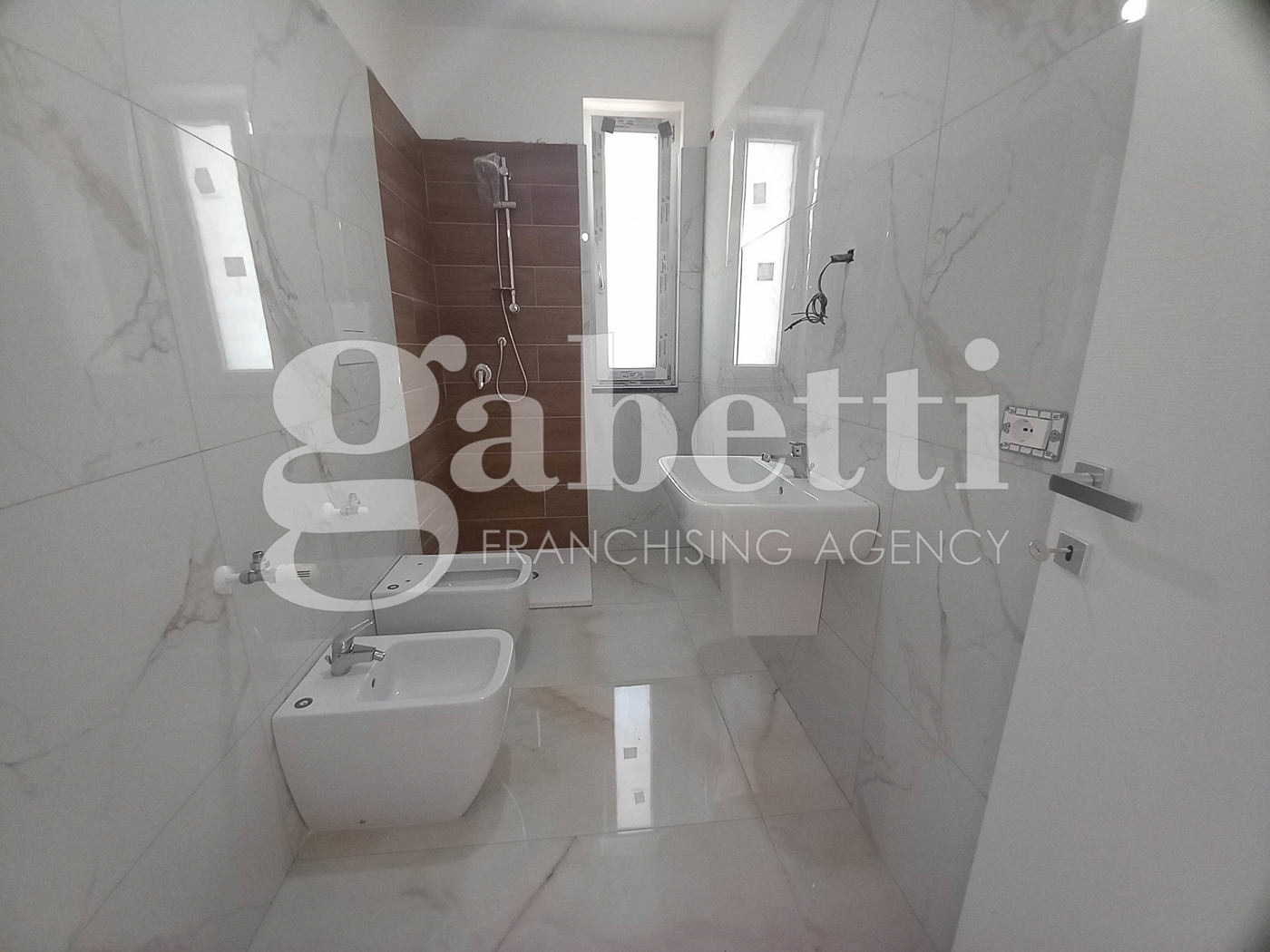 Villa con giardino a Parete