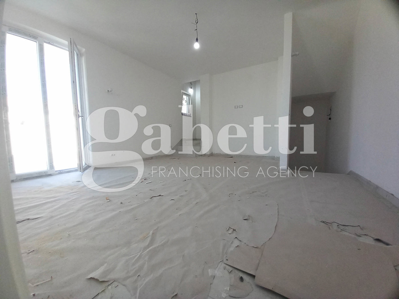 Villa con giardino a Parete