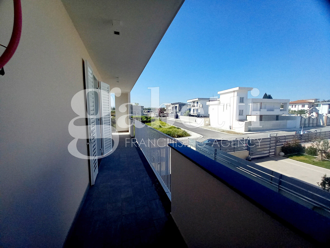 Villa con giardino a Parete