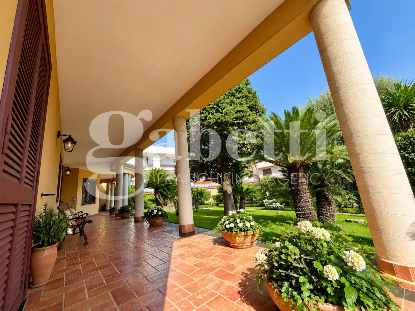 Villa con giardino a Parete