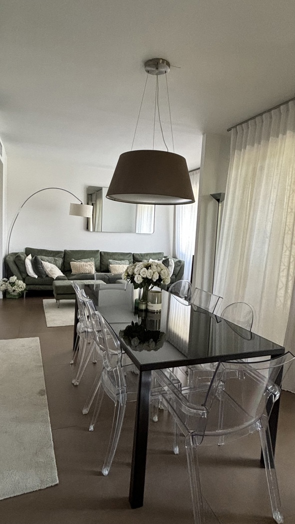 Trilocale arredato in affitto a Milano