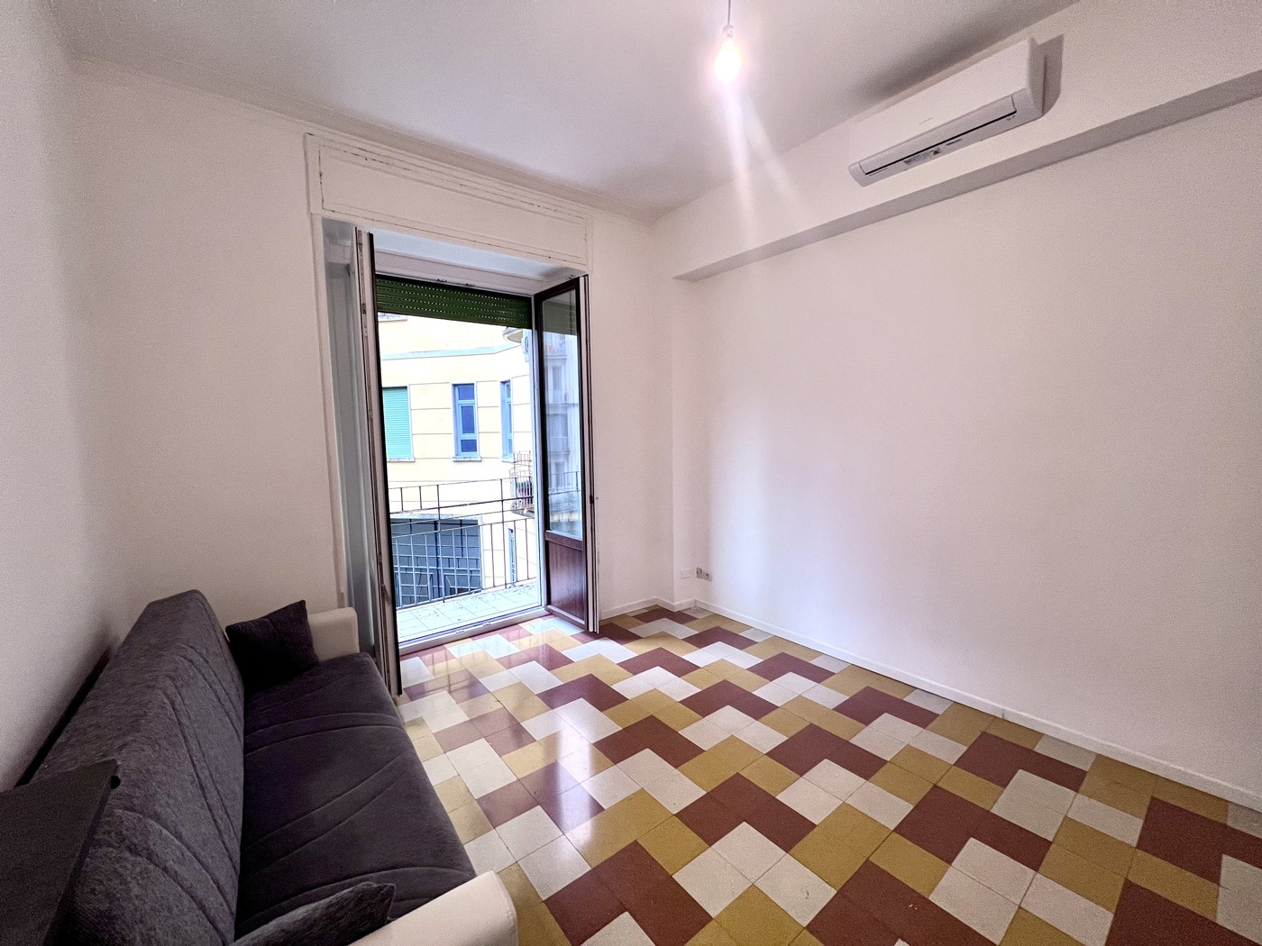 Bilocale arredato in affitto a Milano