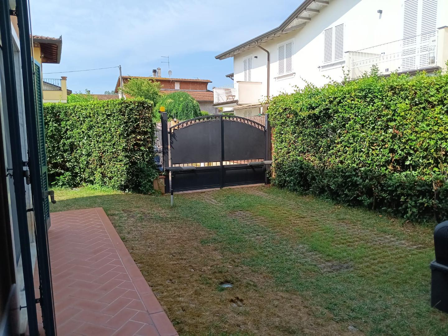 Casa indipendente in vendita, Massa poveromo