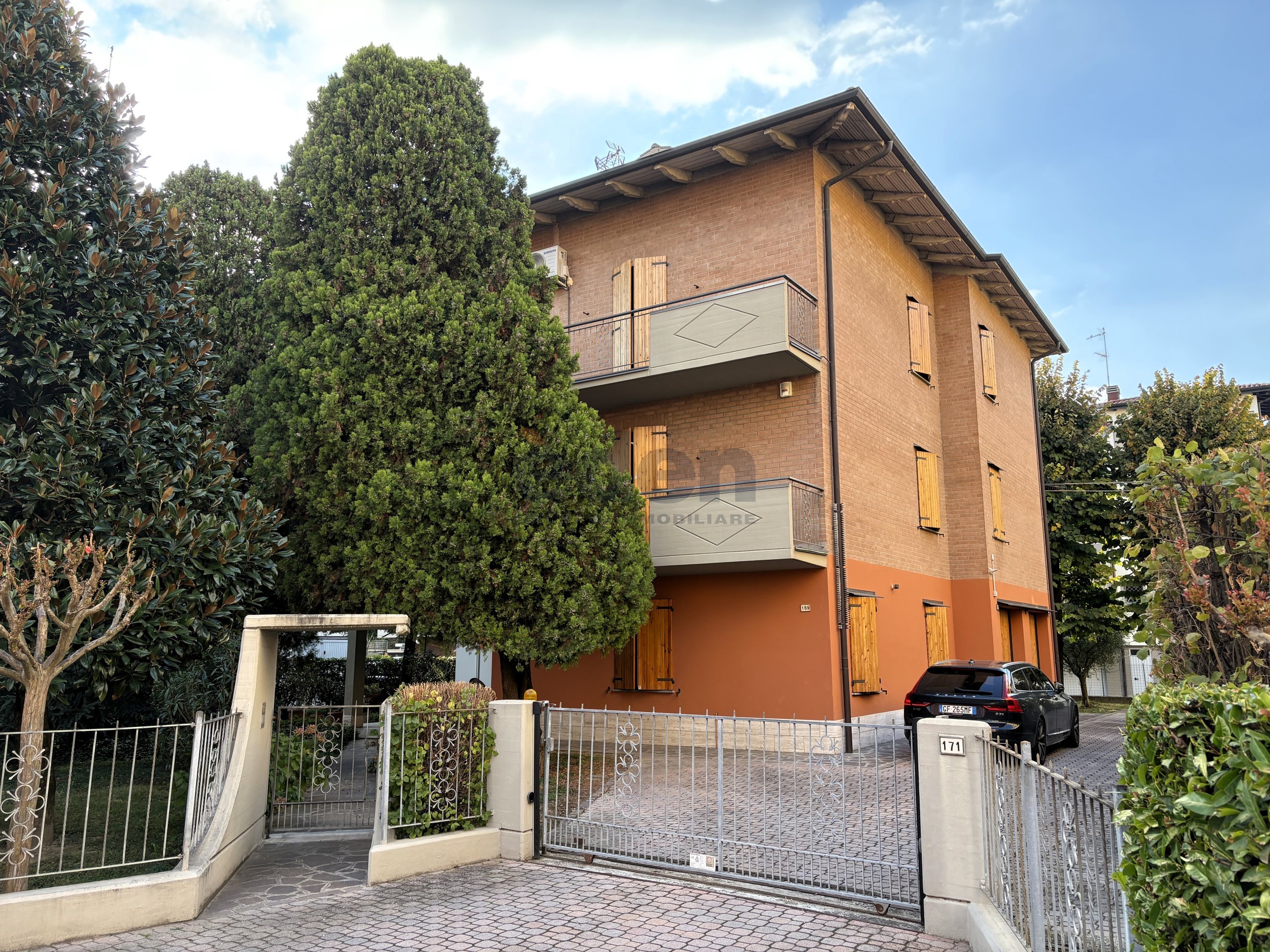 Casa indipendente con giardino in corso martiri 242, Castelfranco Emilia
