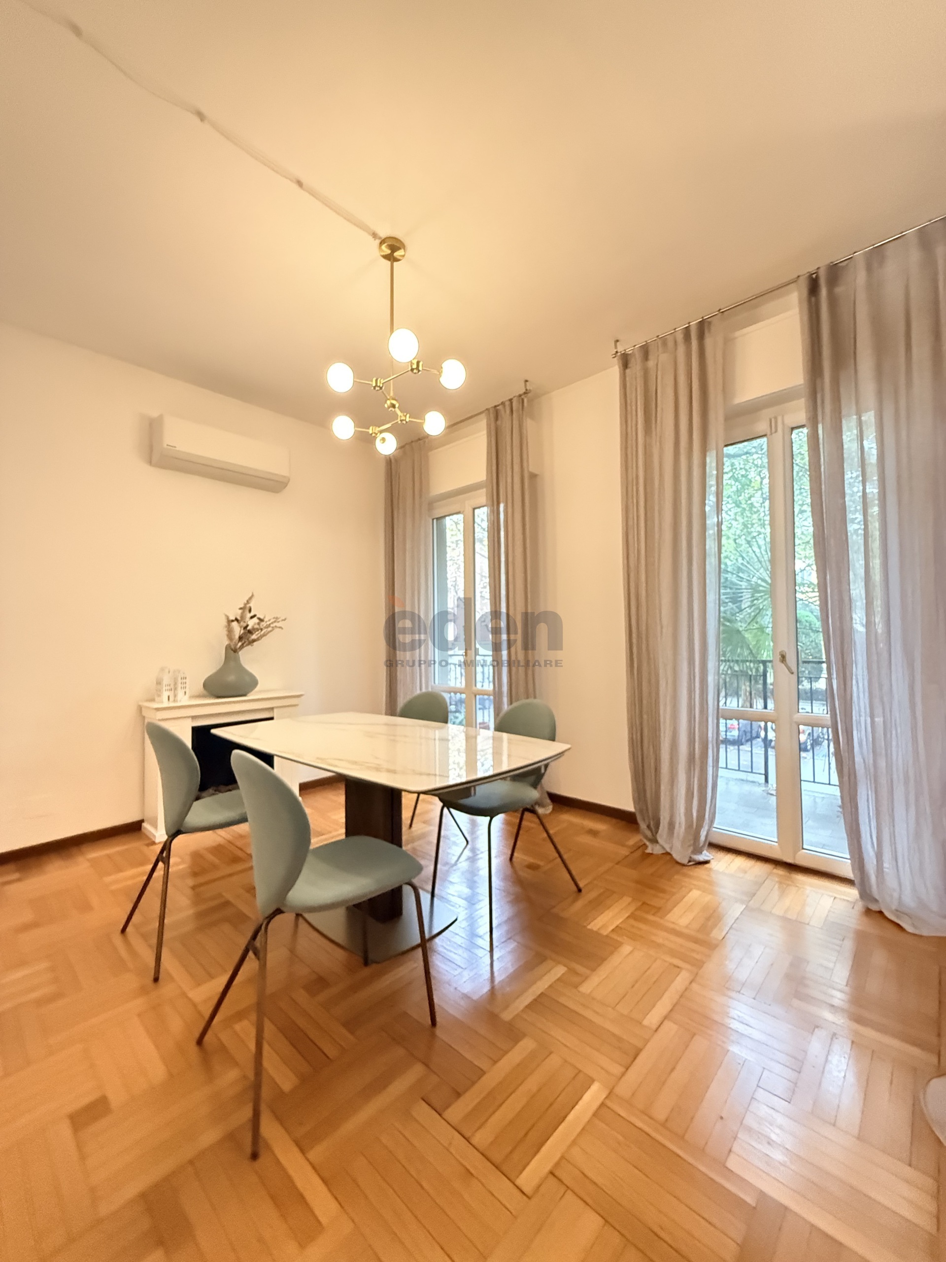 Trilocale con box in viale vittorio veneto 102, Modena