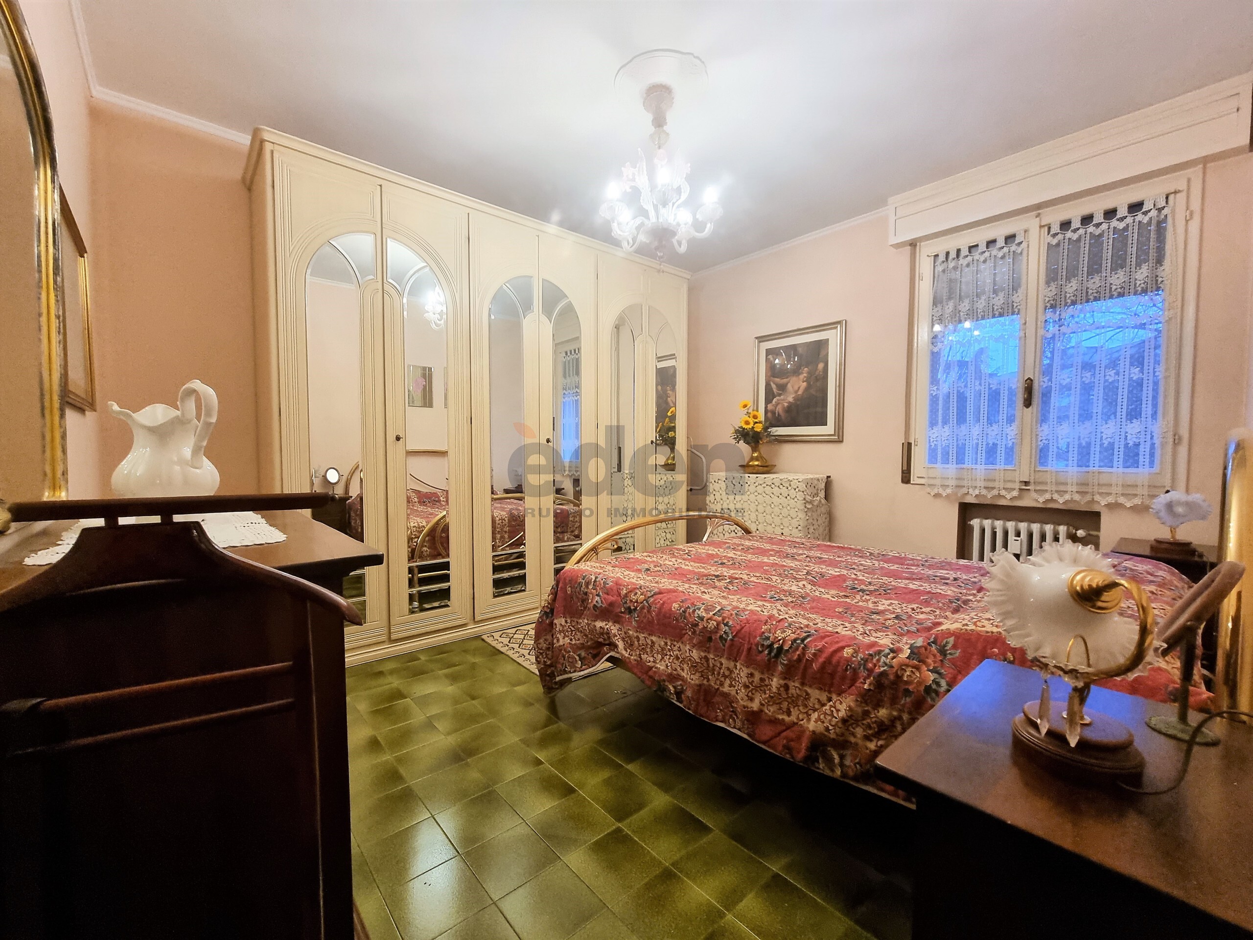 Quadrilocale con box doppio in via giuseppe peano 13, Modena