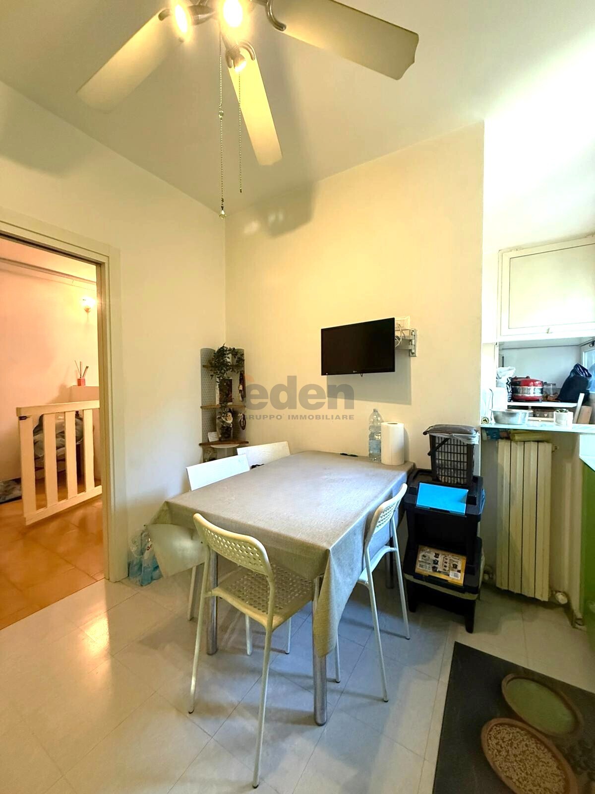 Quadrilocale con box in via claudio galeno 62, Modena