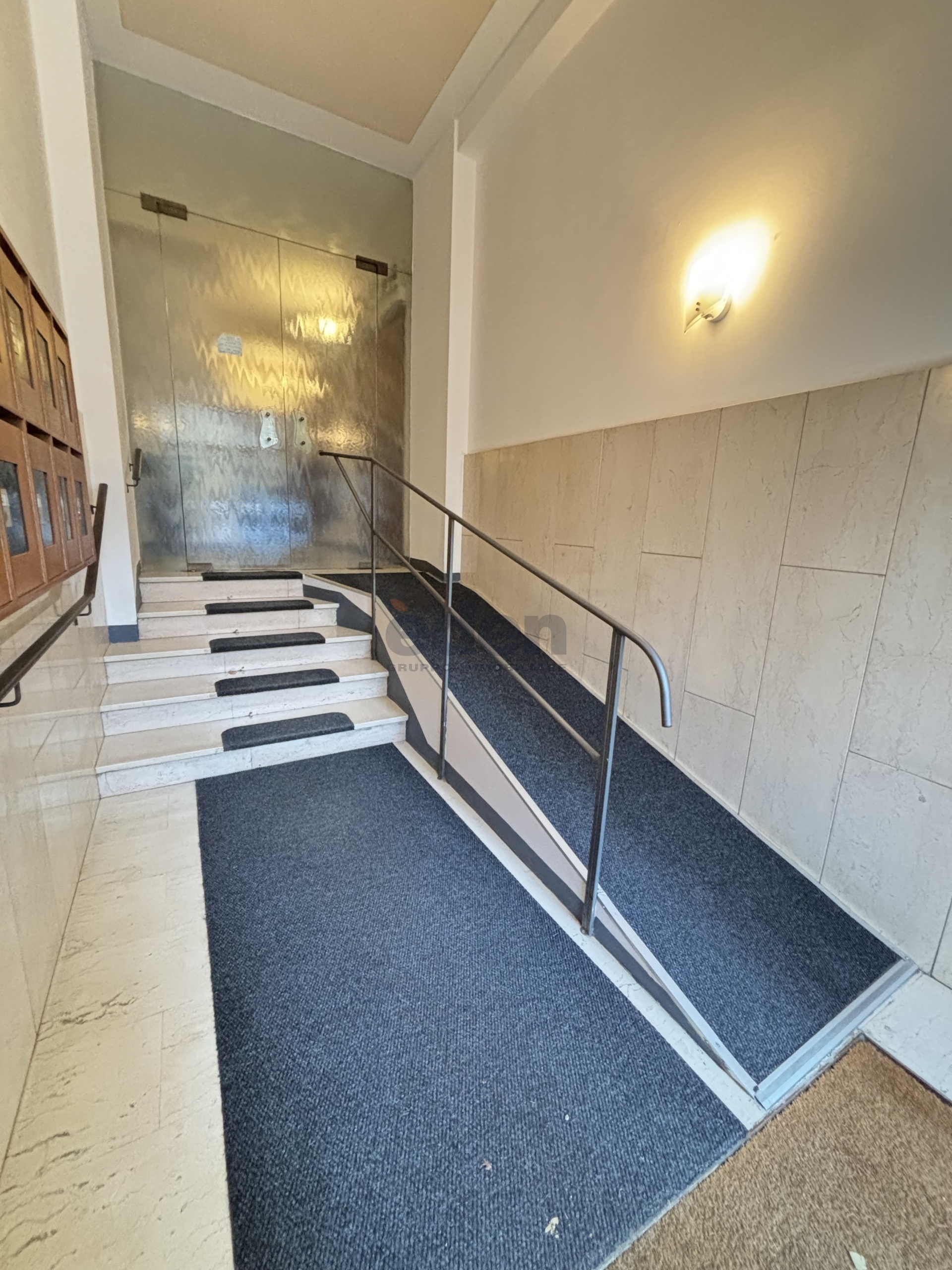 Appartamento con terrazzo in via e. morselli 93, Modena