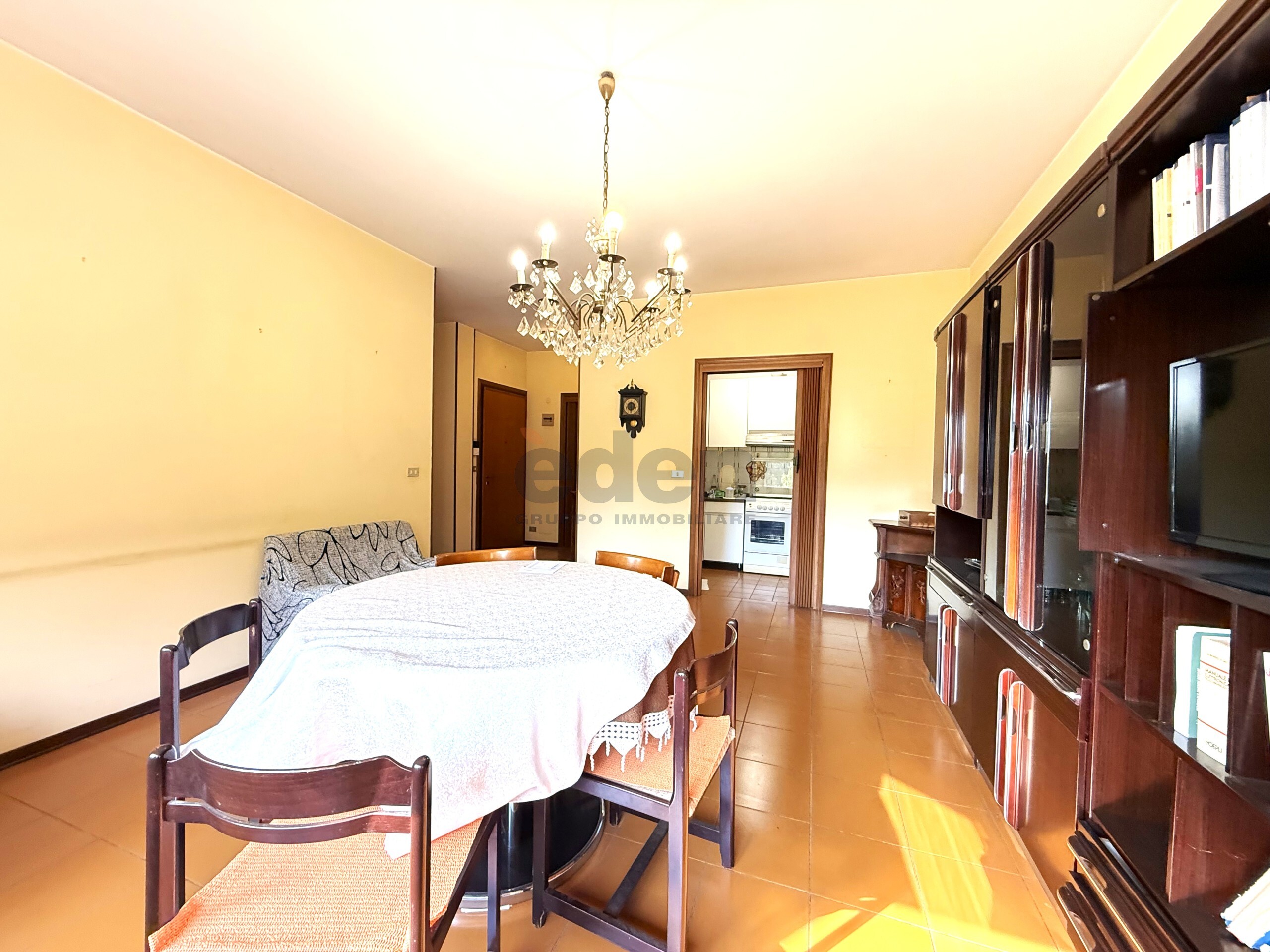 Quadrilocale con box in via luigi pasteur 27, Modena