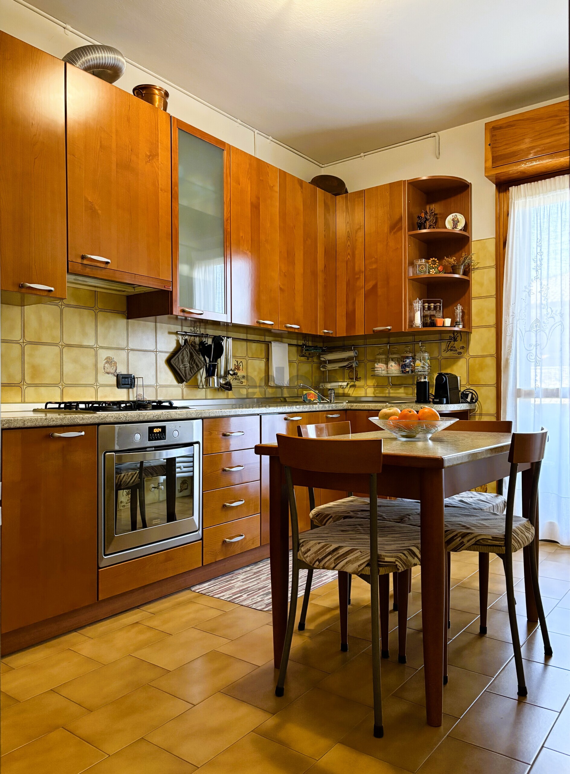 Trilocale con box in via i. nievo 69, Castelfranco Emilia