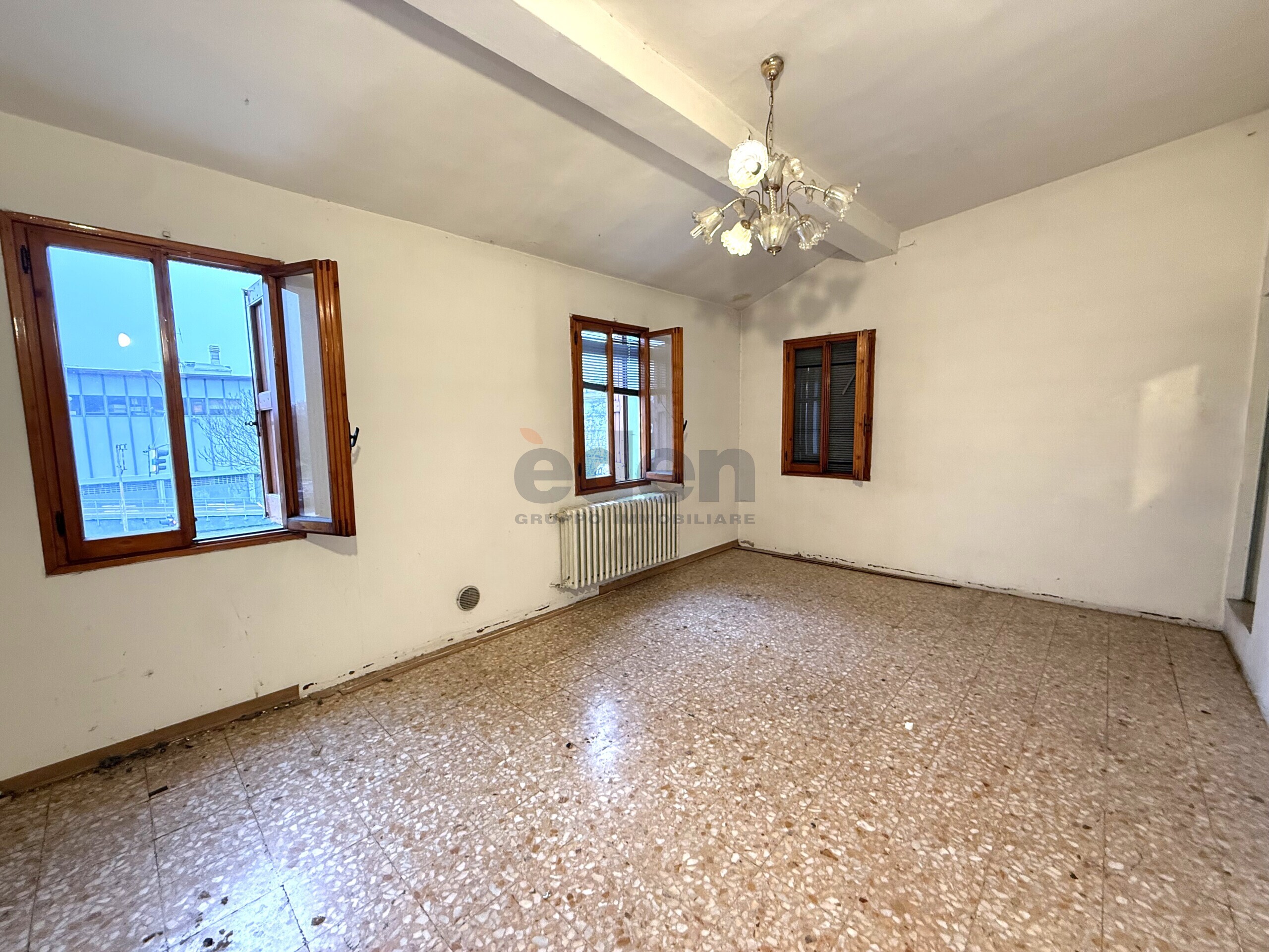 Appartamento da ristrutturare a Modena