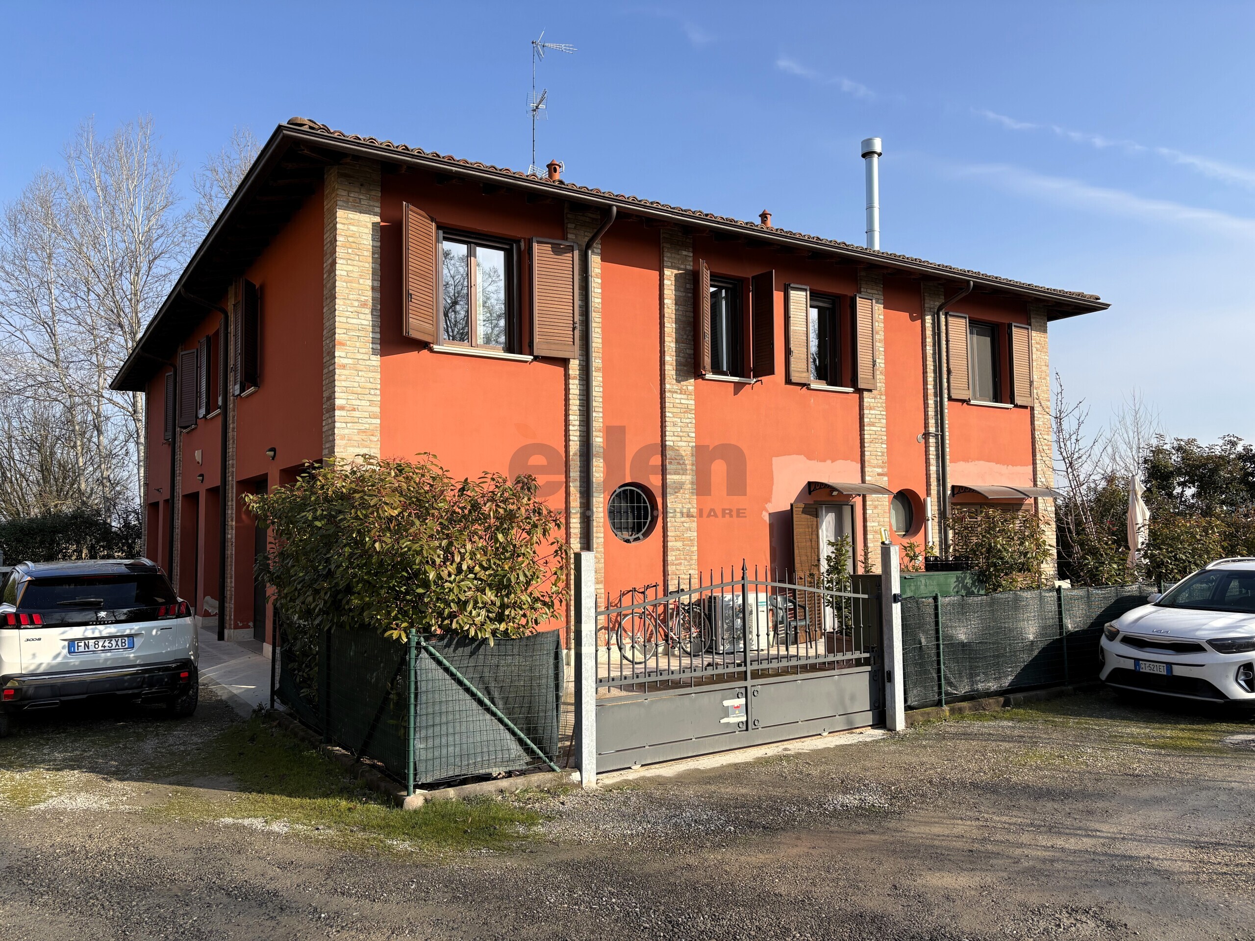 Casa indipendente con giardino in strada statale 9 via emilia 116, Castelfranco Emilia