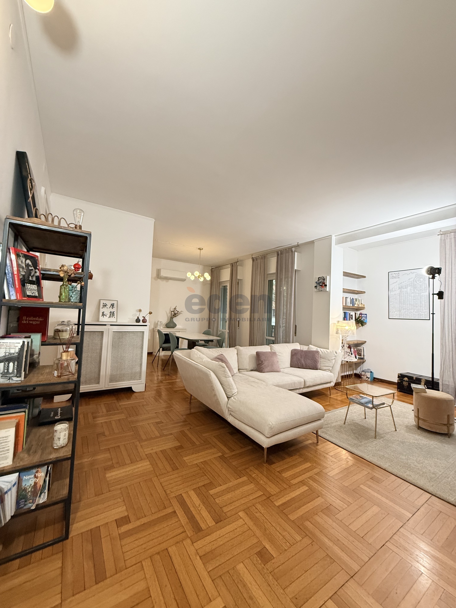 Quadrilocale con box in viale vittorio veneto 102, Modena