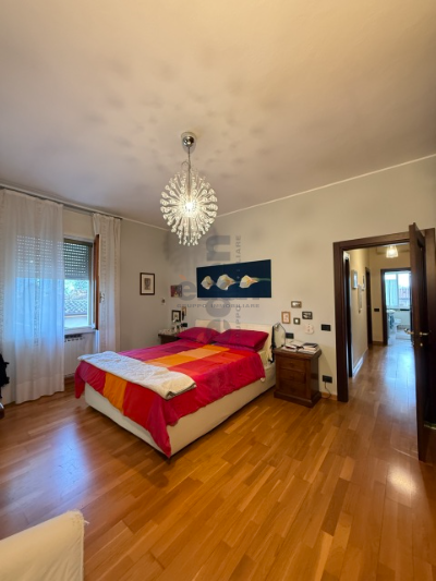 Quadrilocale con box in via degli alpini 34, Modena