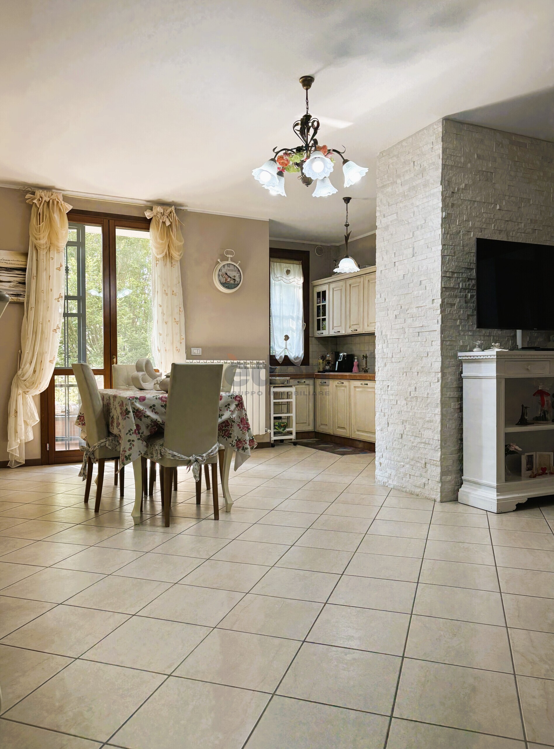Trilocale con box in corso martiri 242, Castelfranco Emilia