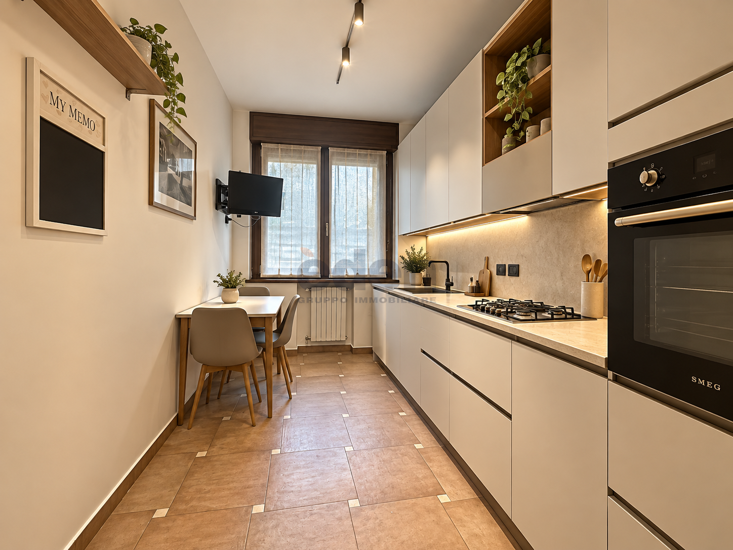 Trilocale con box in via giuseppe notari 109, Modena
