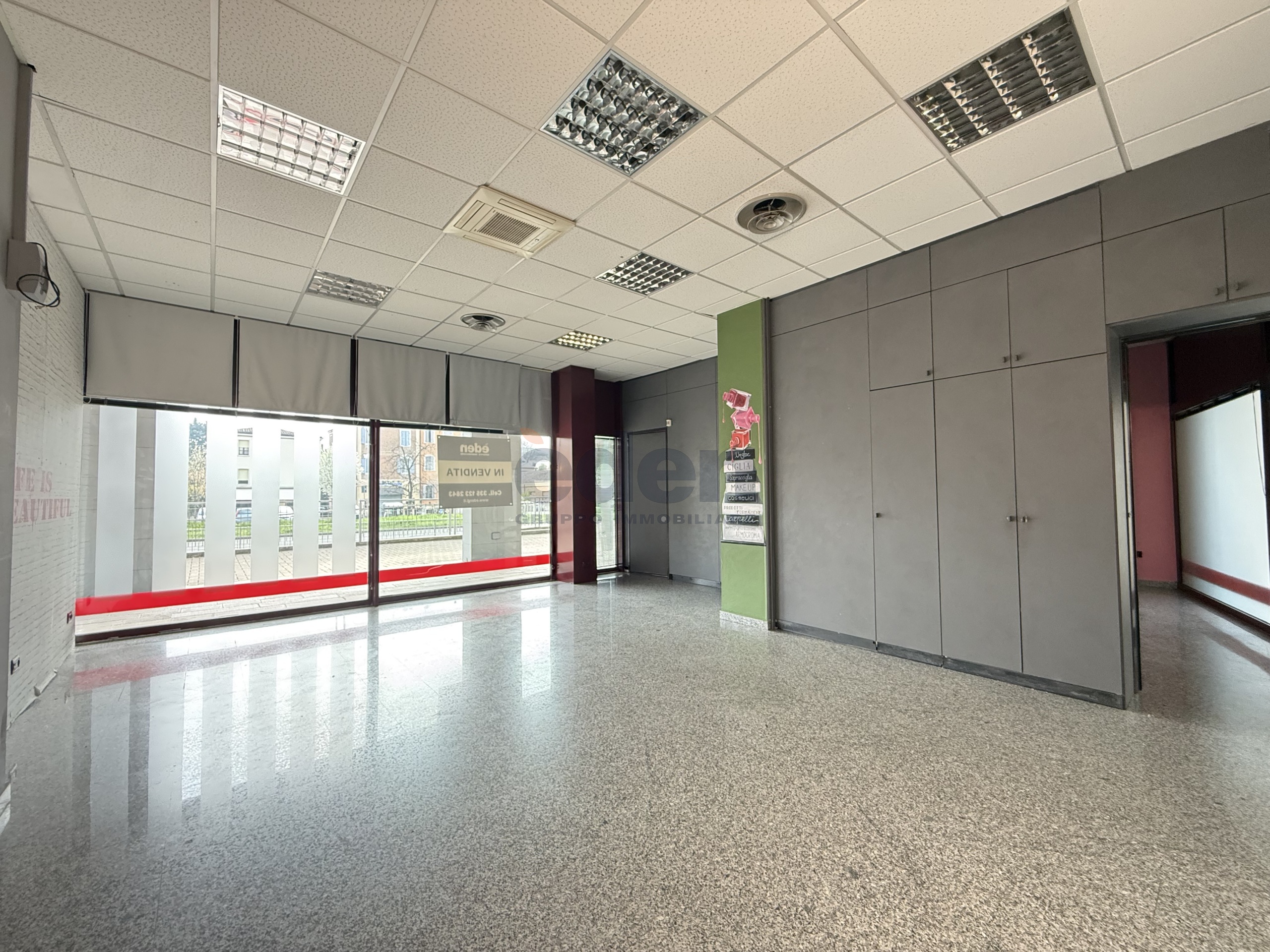 Locale commerciale in affitto in via carlo zucchi 41, Modena