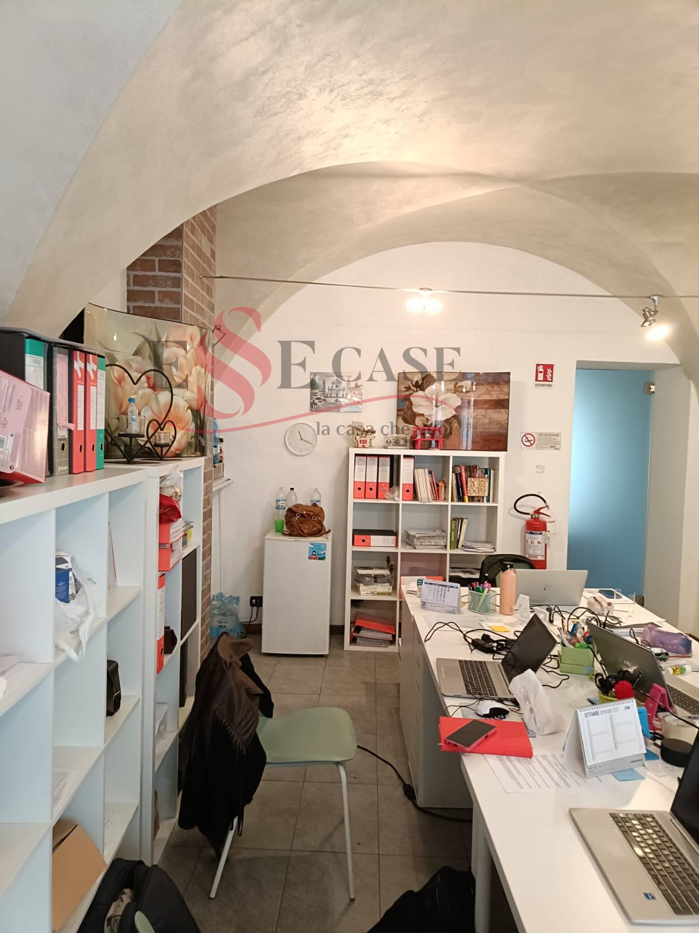 Locale commerciale in vendita a Albino