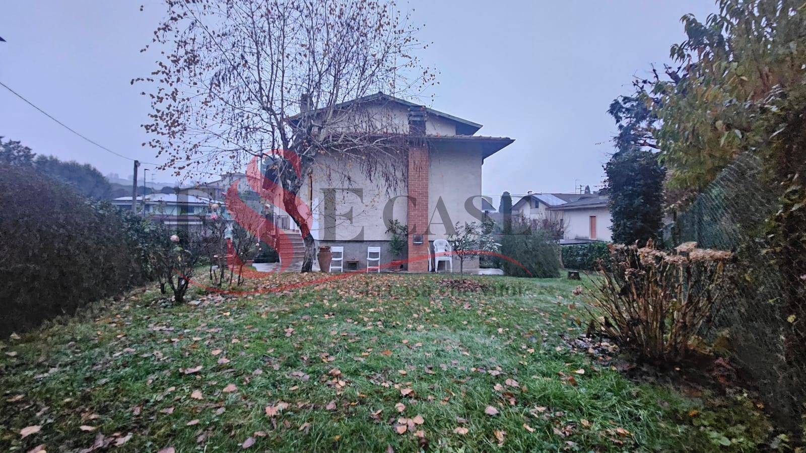 Villa in vendita a Scanzorosciate