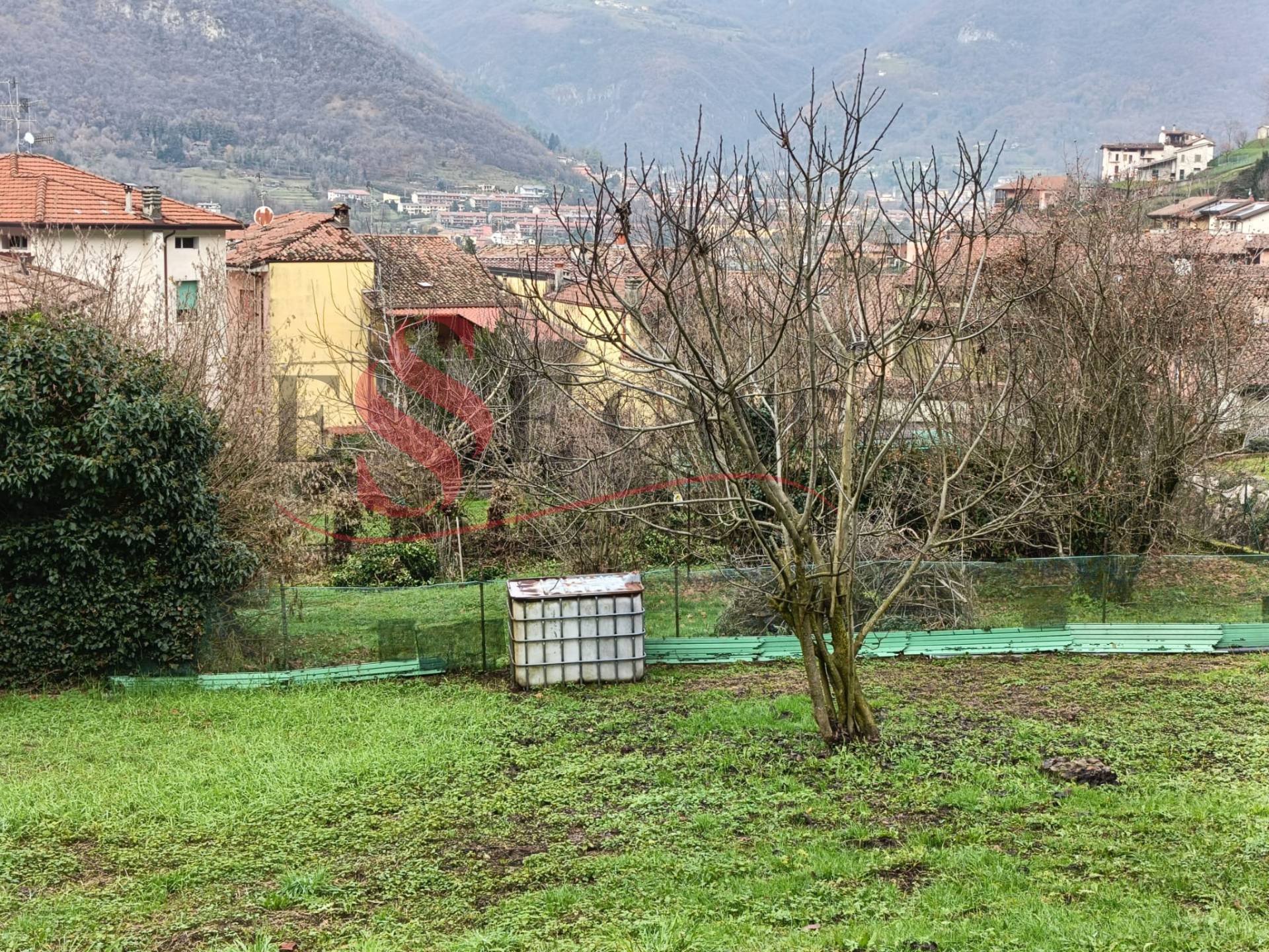 Terreno edificabile in vendita a Pradalunga